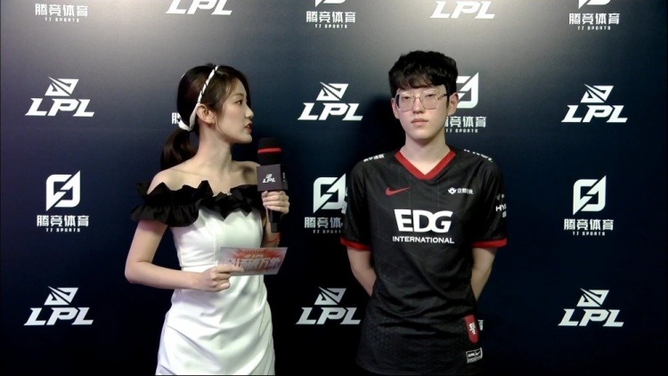 门只求天价 门只求天价